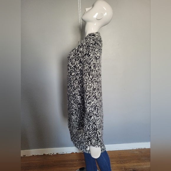 Brunette the Label Emily Oversized Cardigan, GUC, Size M/L - Picture 3 of 6